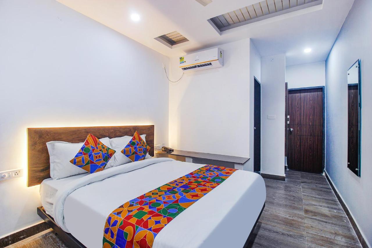 Fabhotel W Grand - Nr Lanco Hills, Manikonda 3* Hyderabad