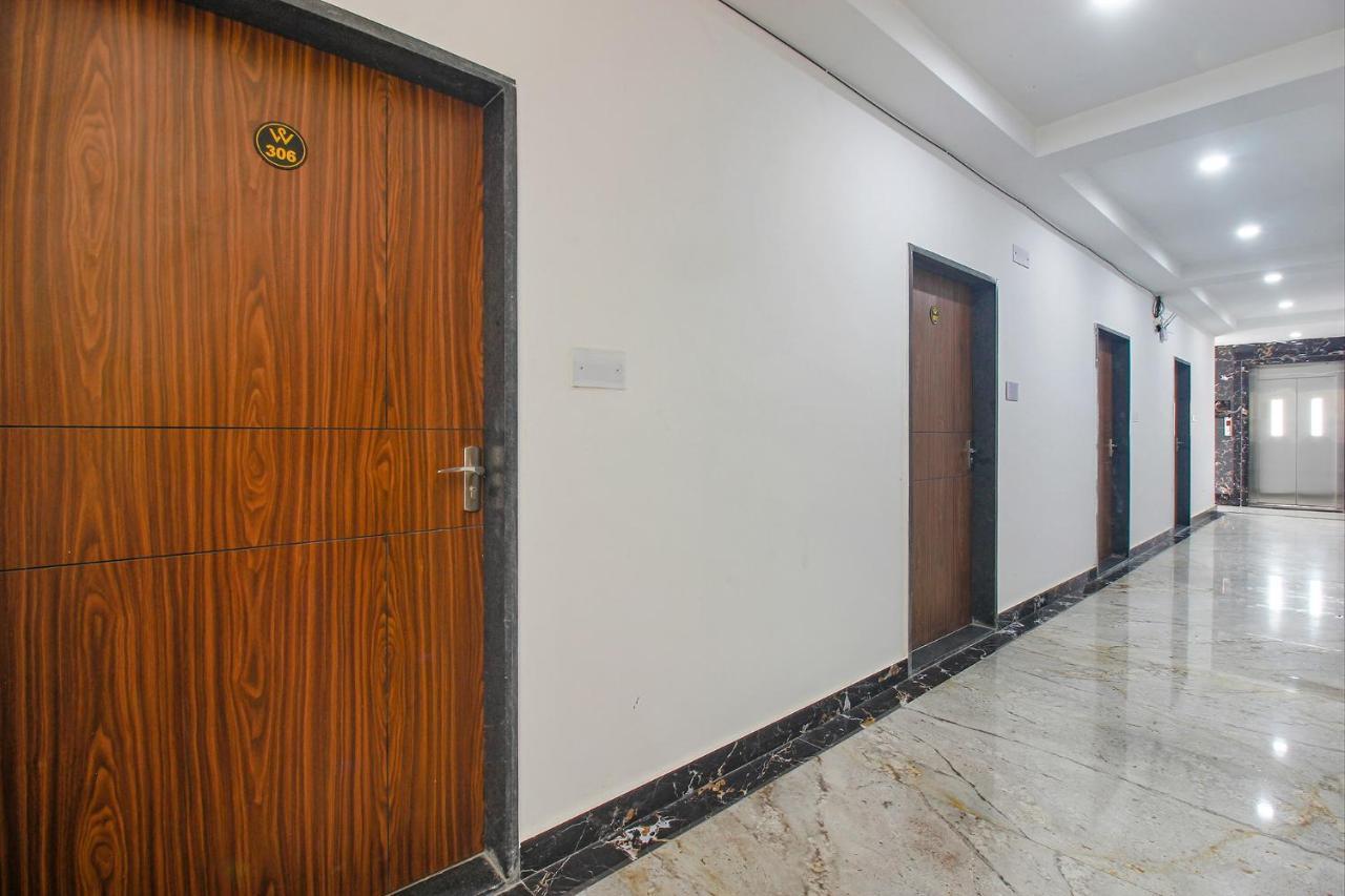Fabhotel W Grand - Nr Lanco Hills, Manikonda 3*