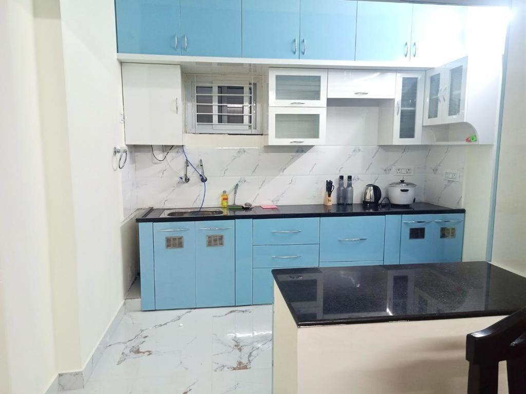 Servostay Kphb Phase 15 New Stunning 3 Bhk - 1st Floor *