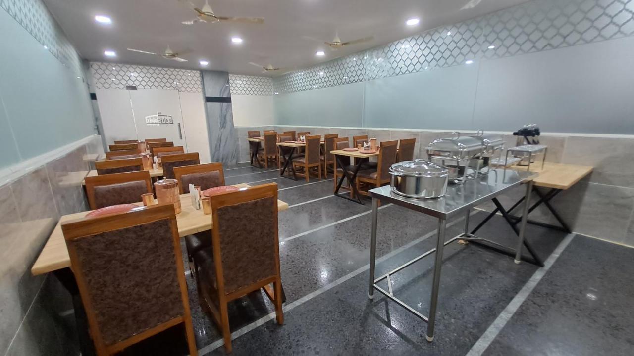 Hotel The Balcony Hyderabad