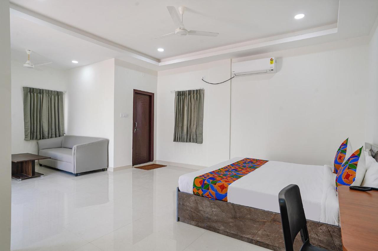 Fabhotel 27 - Hitech