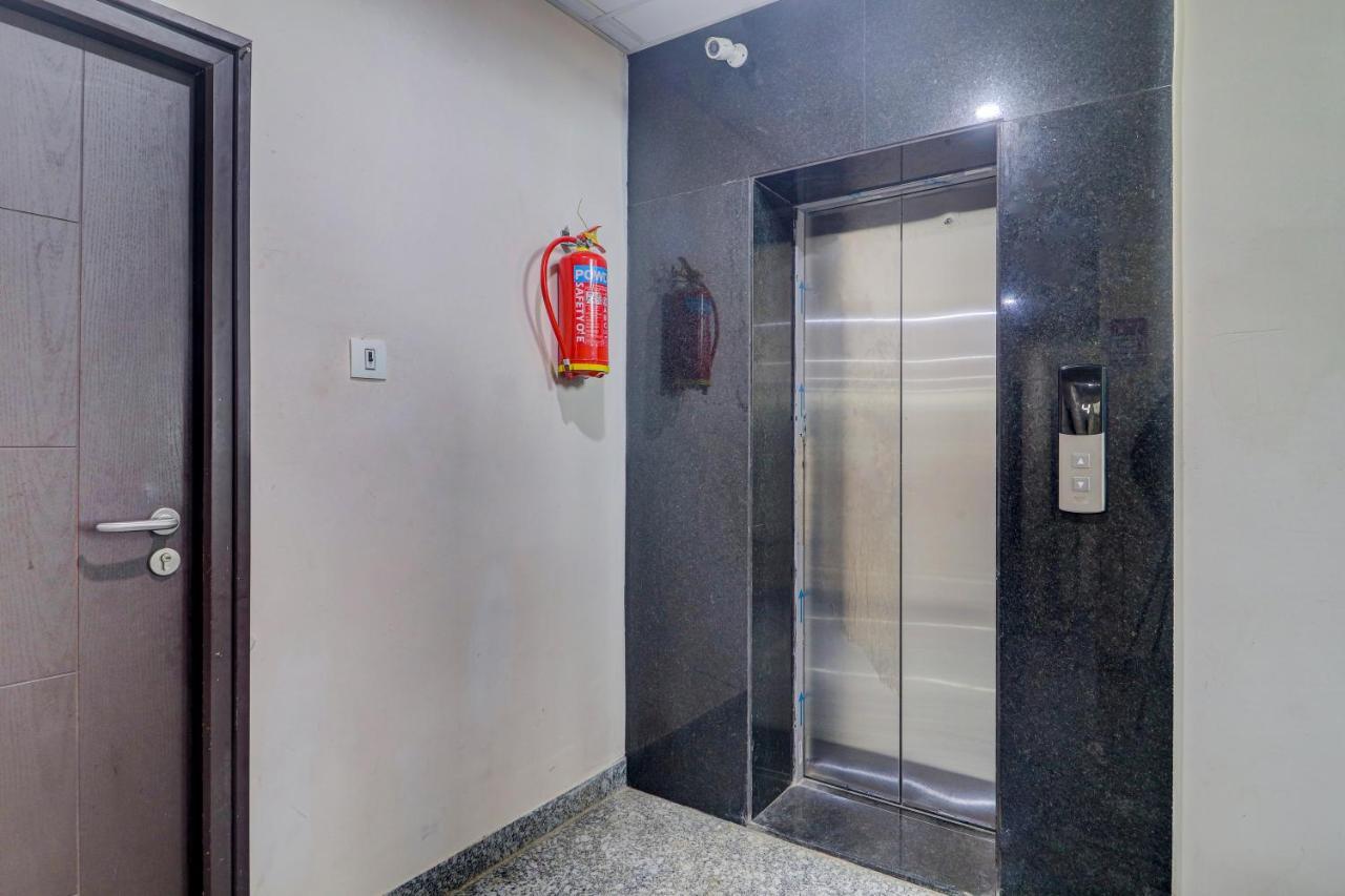 Atlas At Dlf Gachibowli Hotel 3*