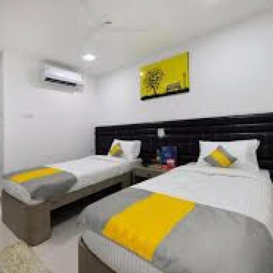 Guest house La Riviera Madhapur *