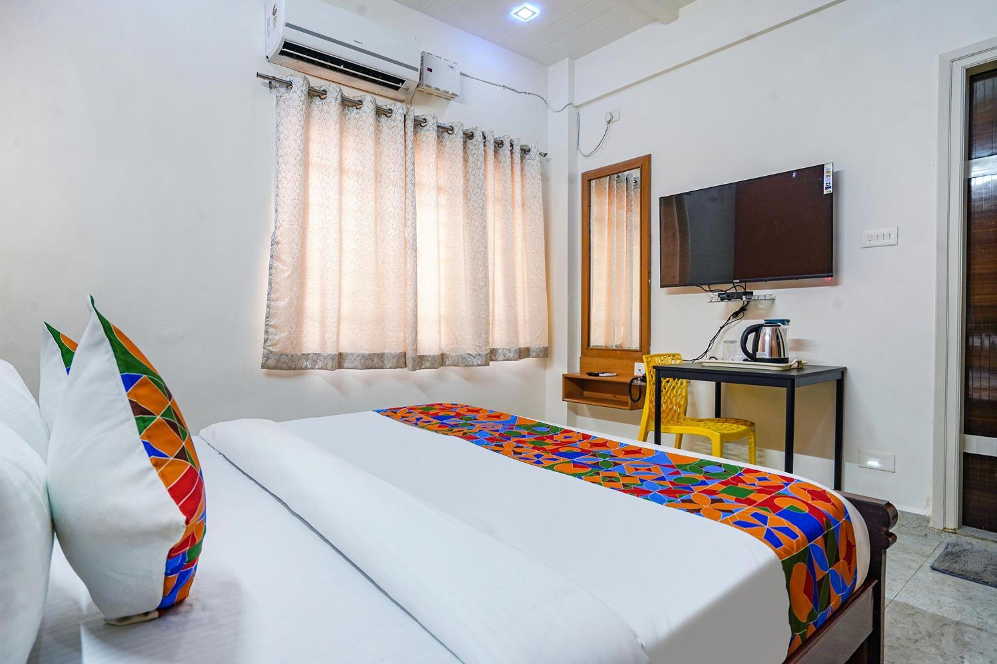 Fabhotel Q - Nr Kavuri Hills, Madhapur 3* Hyderabad