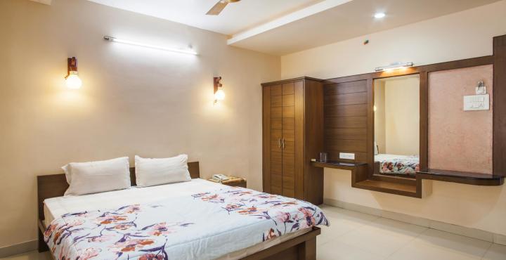 Grand Elite Hotel 3*