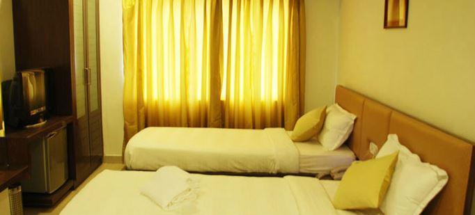Fabhotel Royal Residency Ii - Nr Lakdikapul Metro Station Hotel Hyderabad
