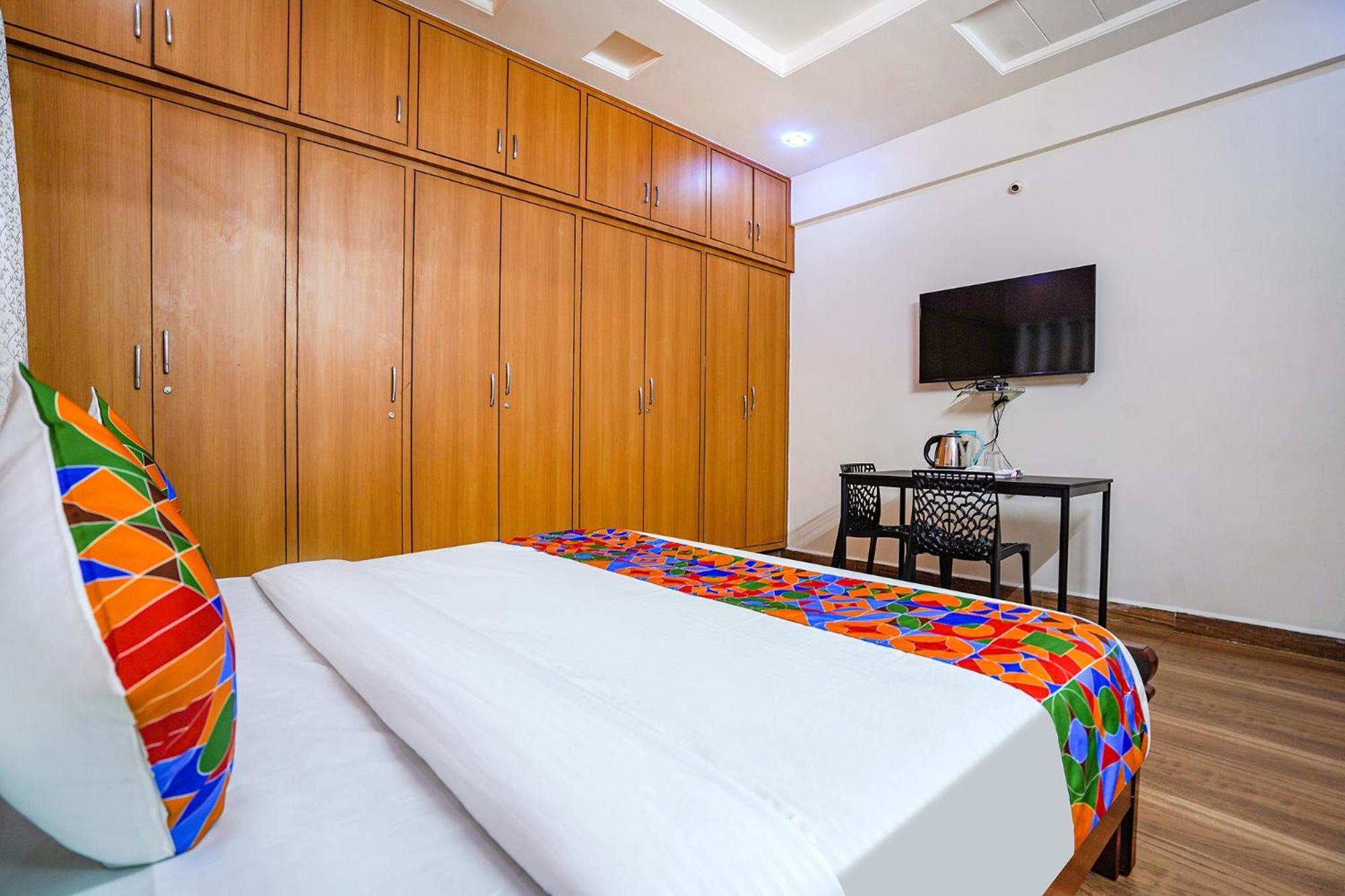 Fabhotel Q - Nr Kavuri Hills, Madhapur 3* Hyderabad