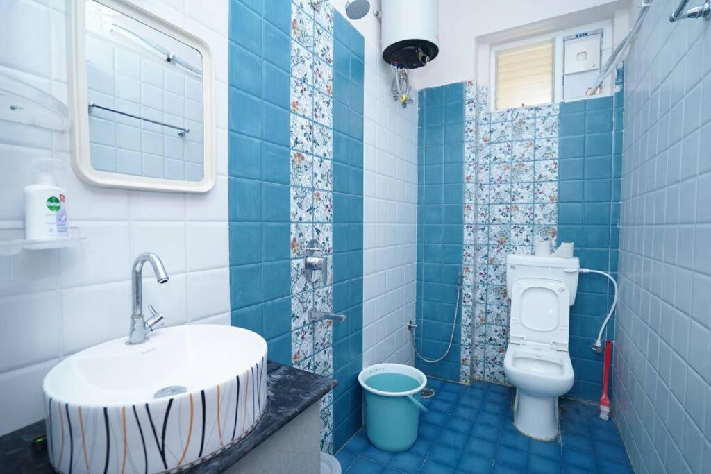 Chez Moi - 2bhk, Near Us Embassy, Gachibowli * Hyderabad