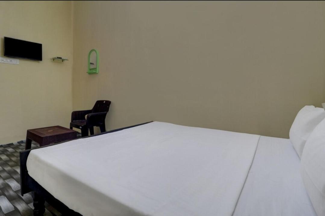 Hotel Royal Galaxy Lodges Hyderabad
