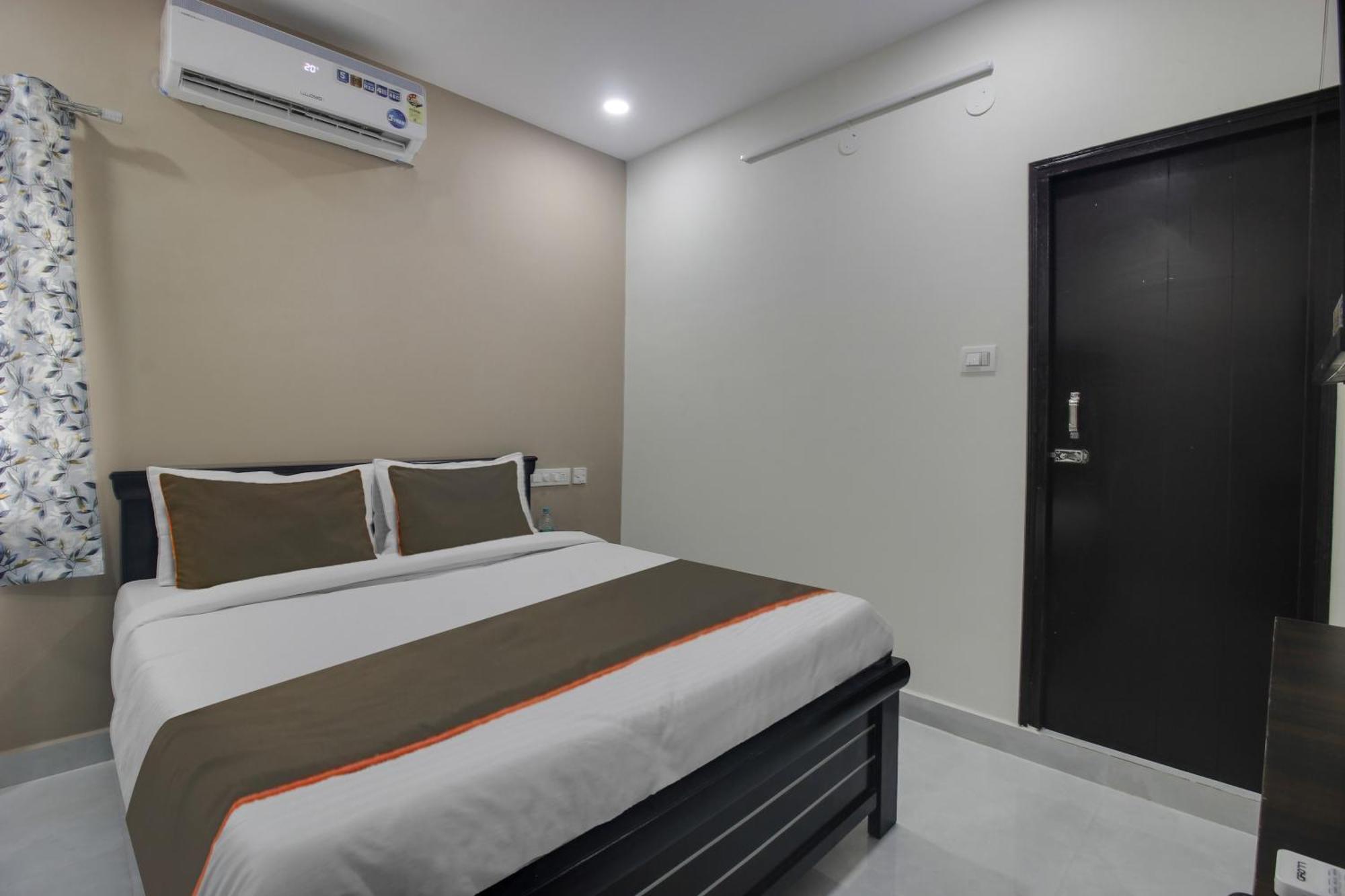 Collection O Siri Grand Hotel 4*