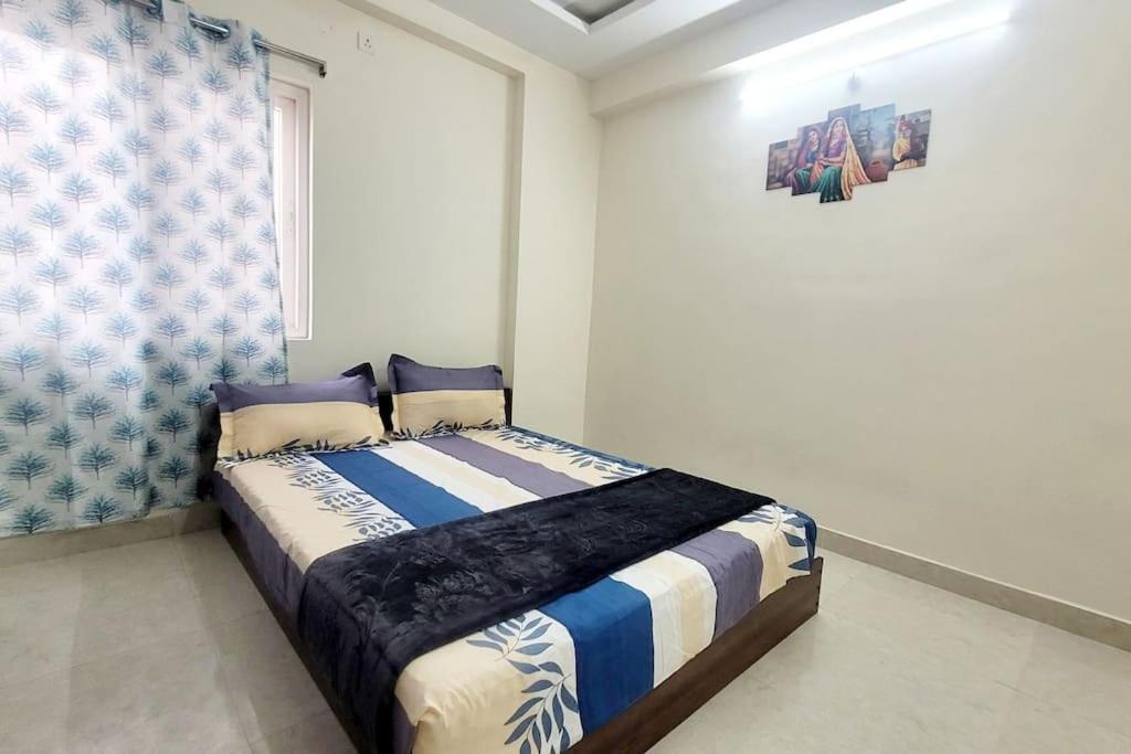 Verizon 2bhk Close To Jntu *