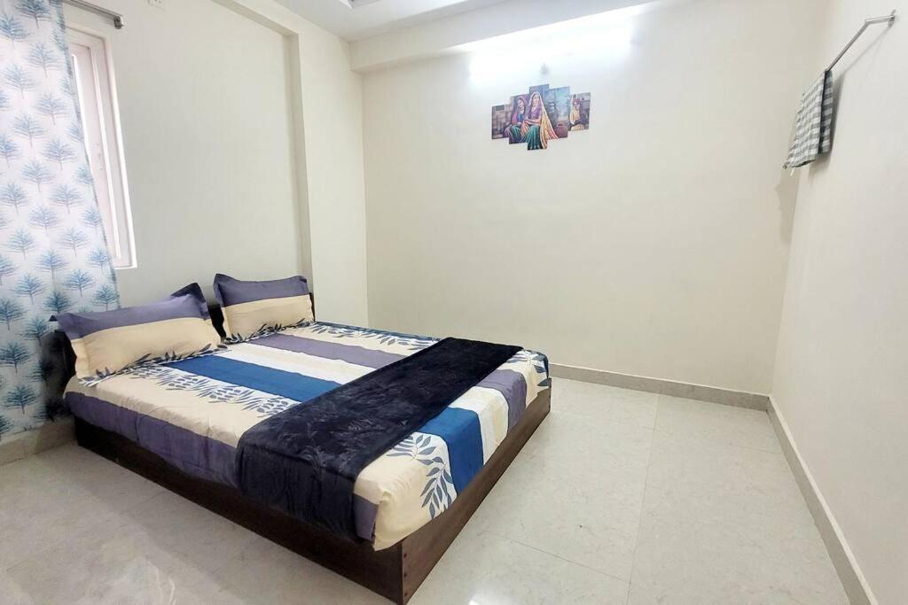 Verizon 2bhk Close To Jntu