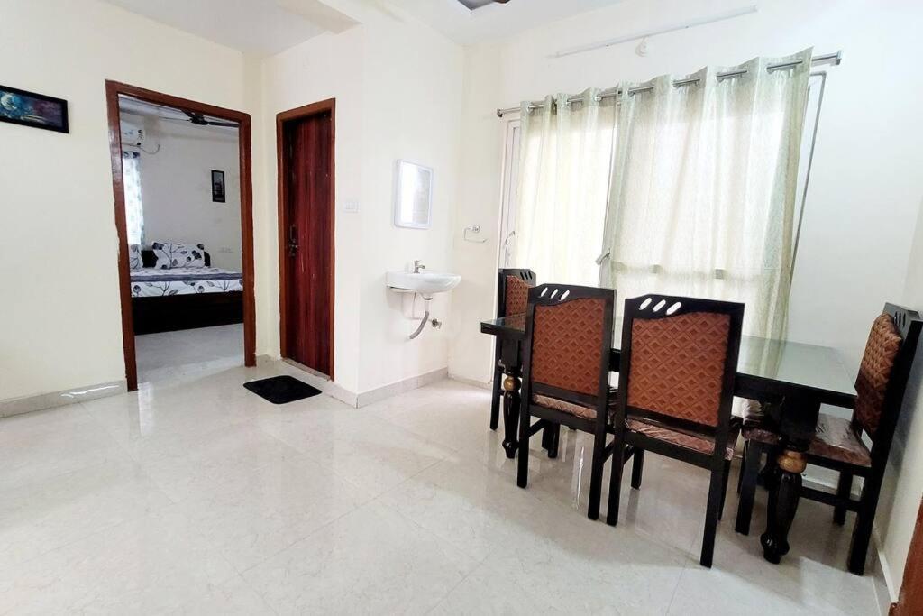 Apartment Verizon 2bhk Close To Jntu *