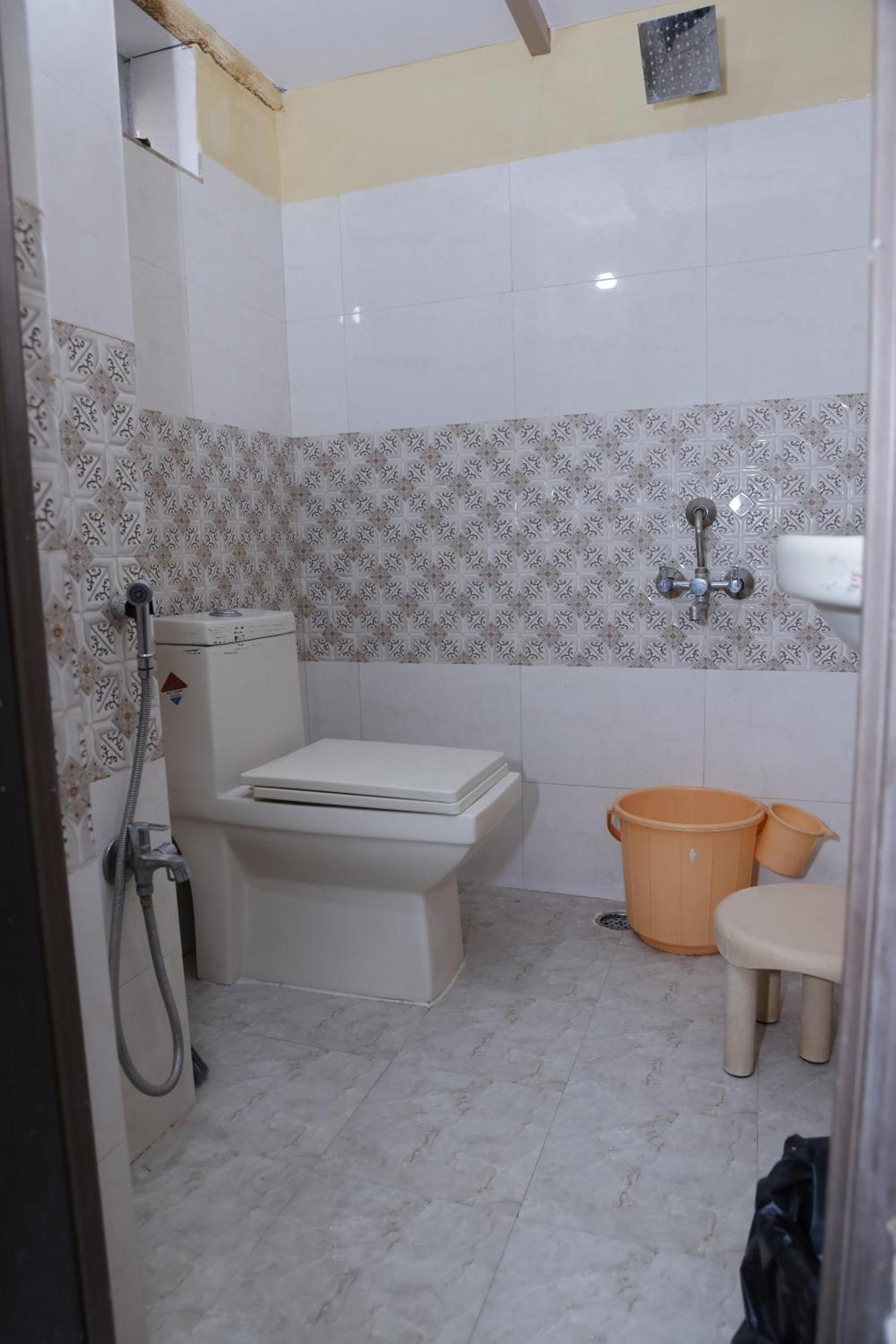 3 Bhk Non-ac For 4 To 10 Guests For Families Apartment *