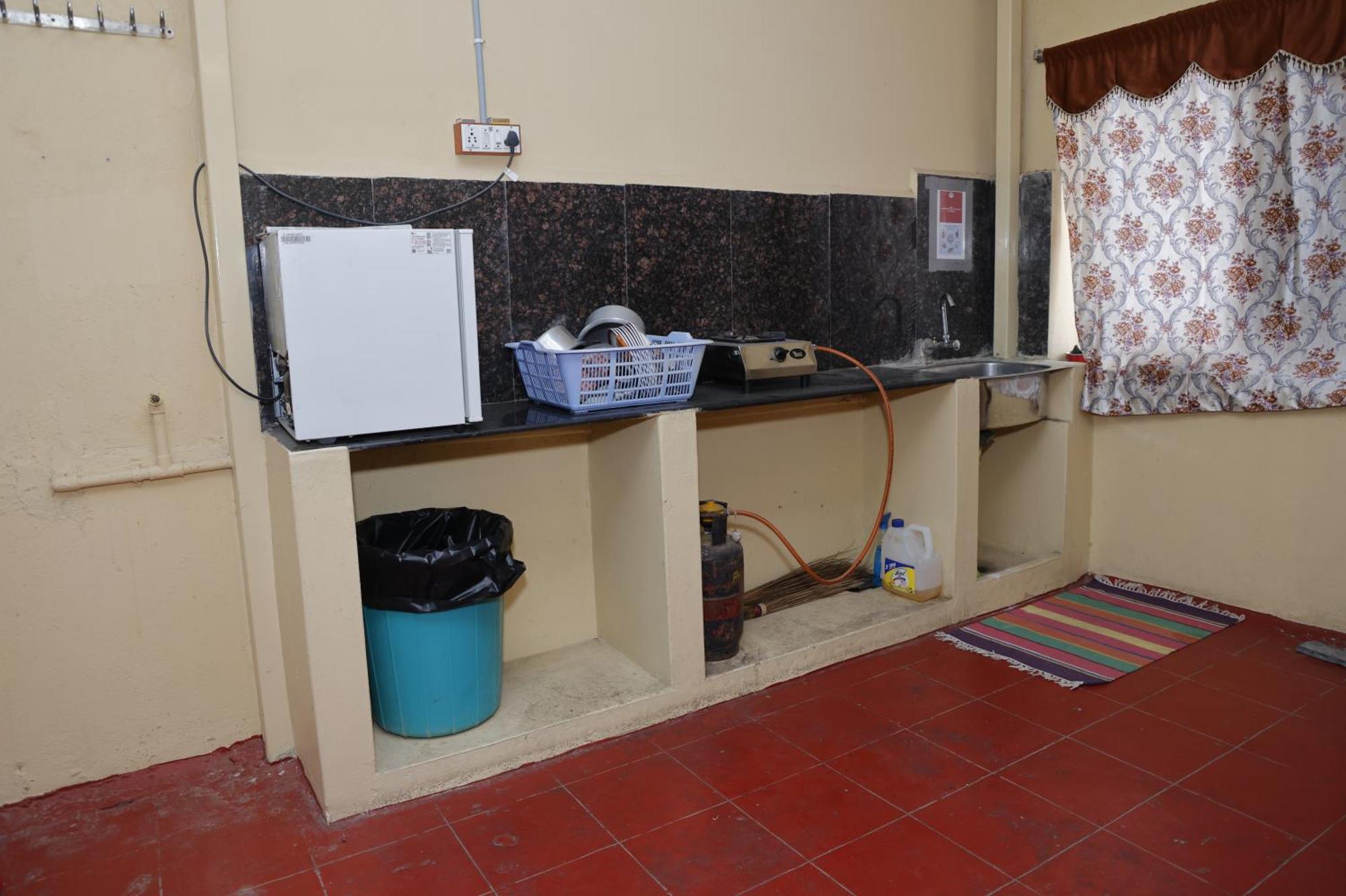 3 Bhk Non-ac For 4 To 10 Guests For Families Hyderabad