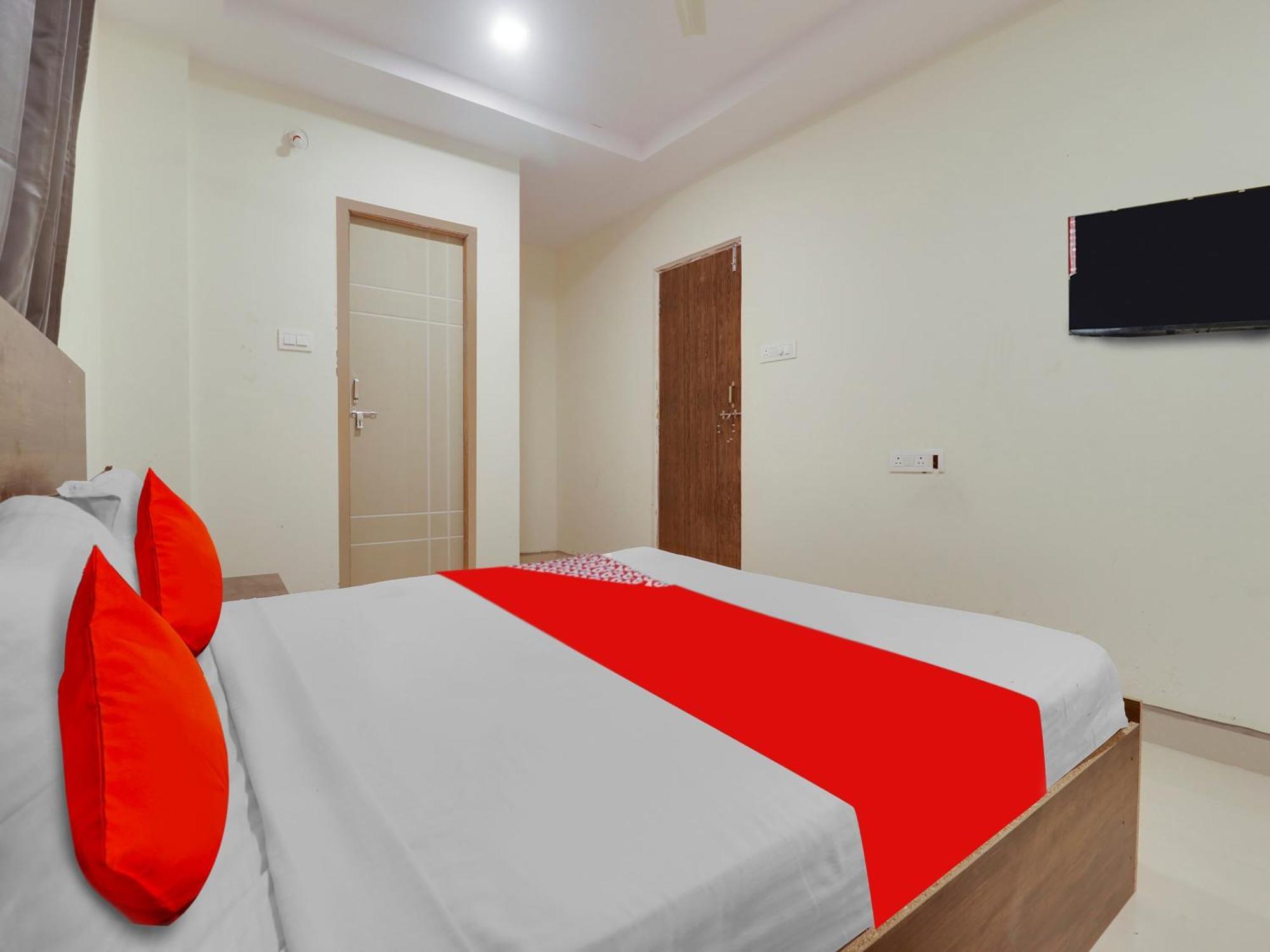 O R Square Uppal 4*