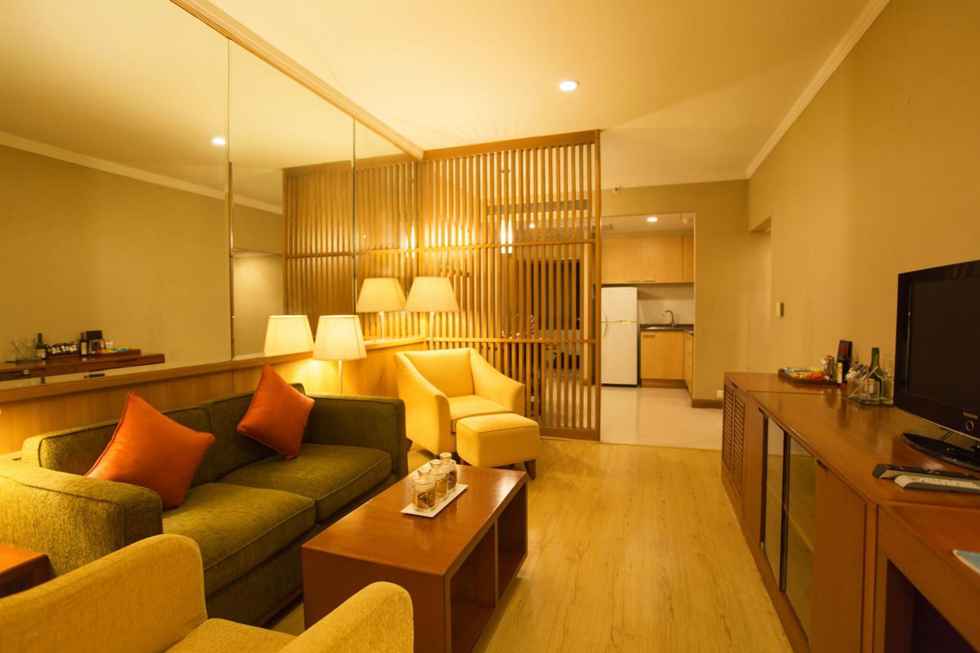 Hotel Ellaa Gachibowli 5*