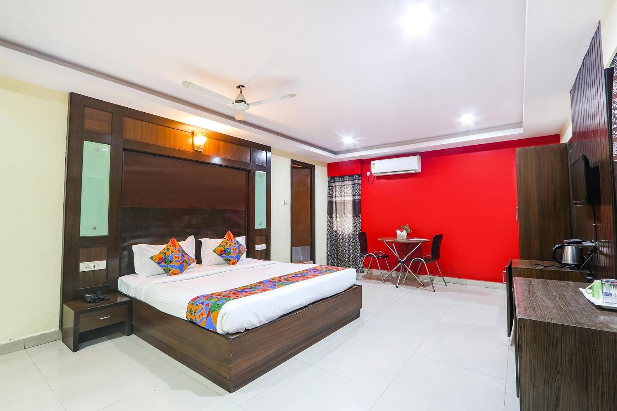Fabhotel Royal Residency Ii - Nr Lakdikapul Metro Station Hyderabad