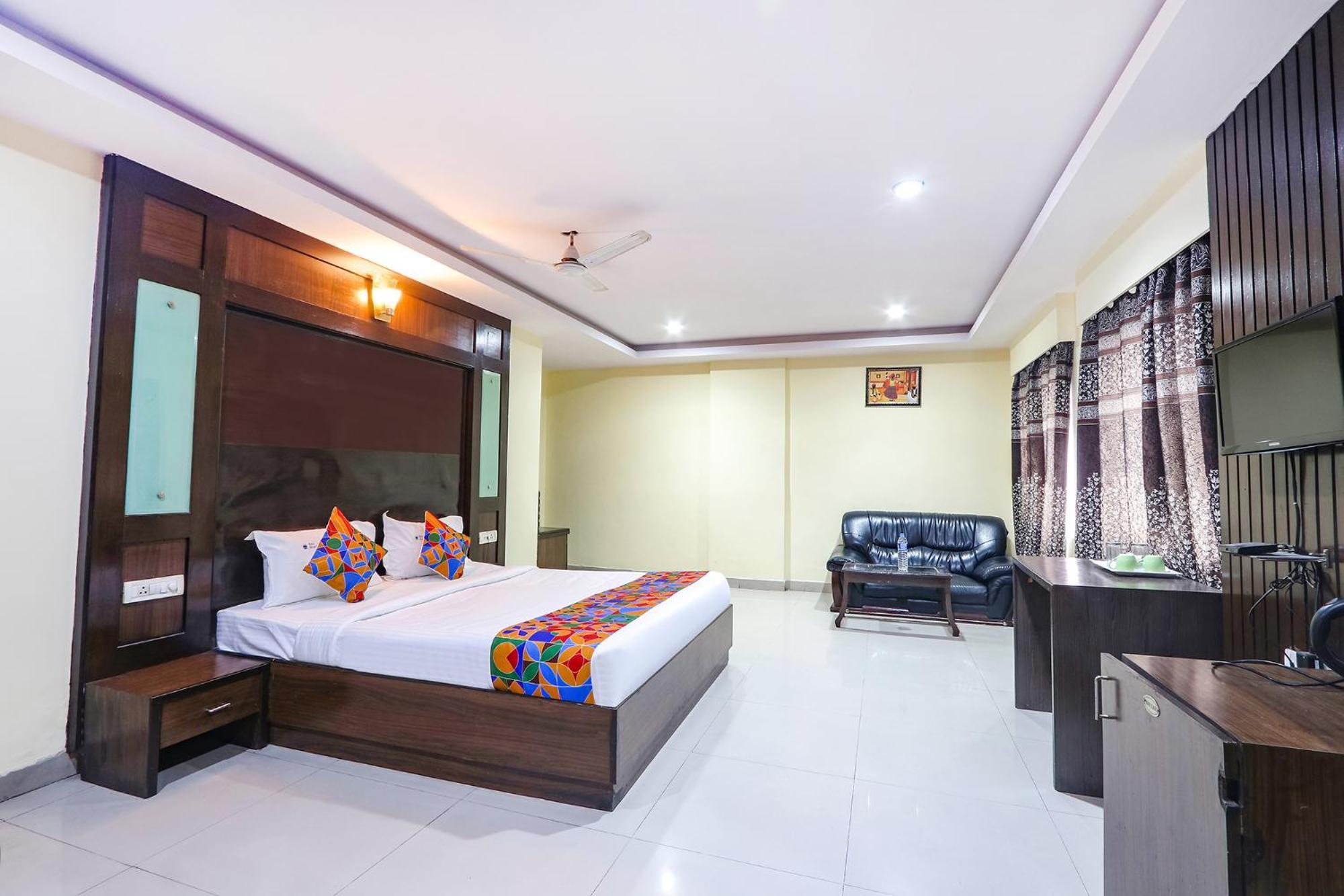 Fabhotel Royal Residency Ii - Nr Lakdikapul Metro Station