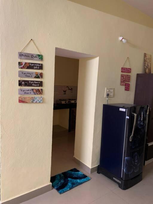 Kesarhomes-homestay- Flt202-2nd Flr-2bhk-apt-ac-lift-kukatpally *