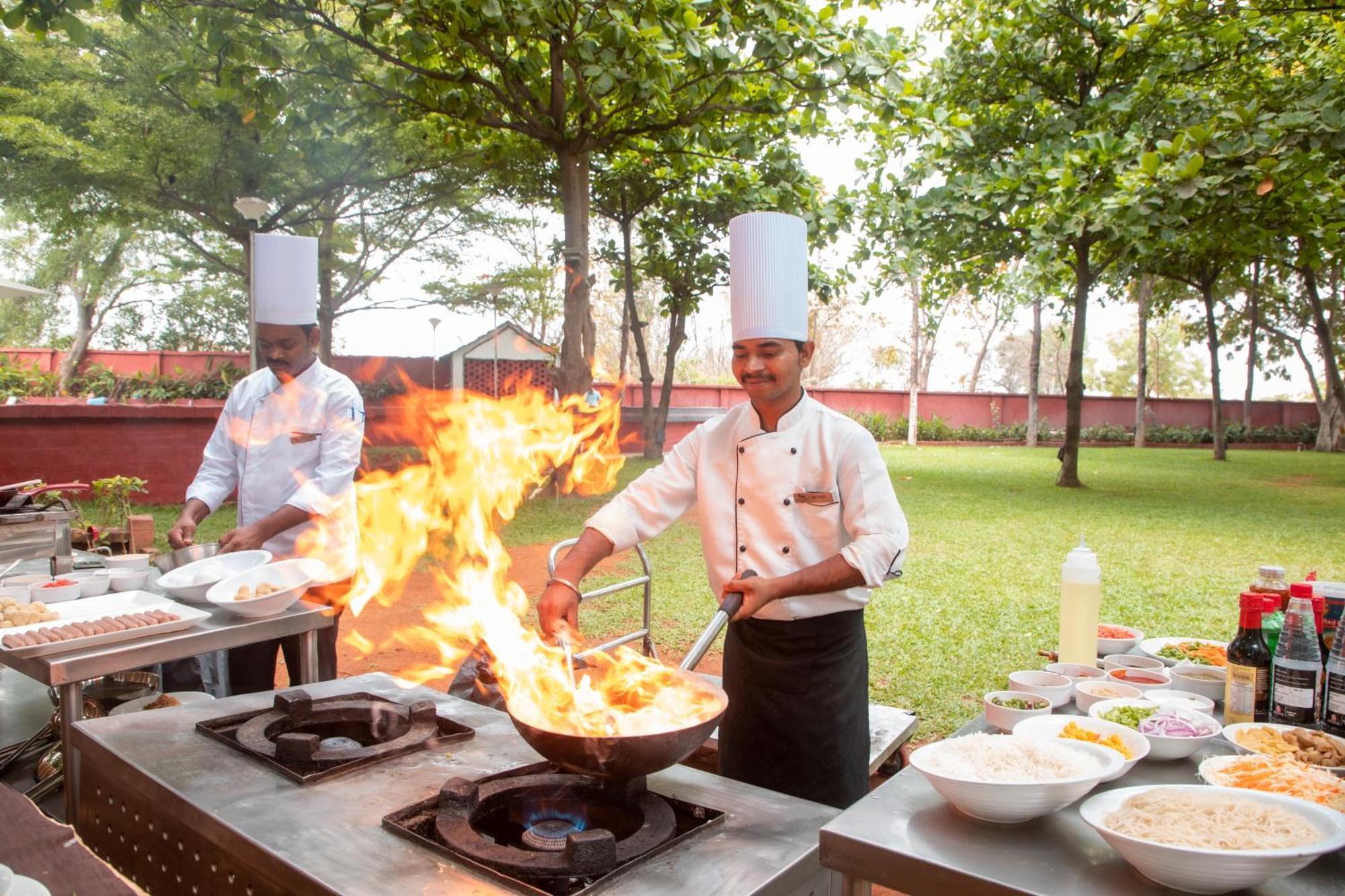 Resort The Greenfields And Convention