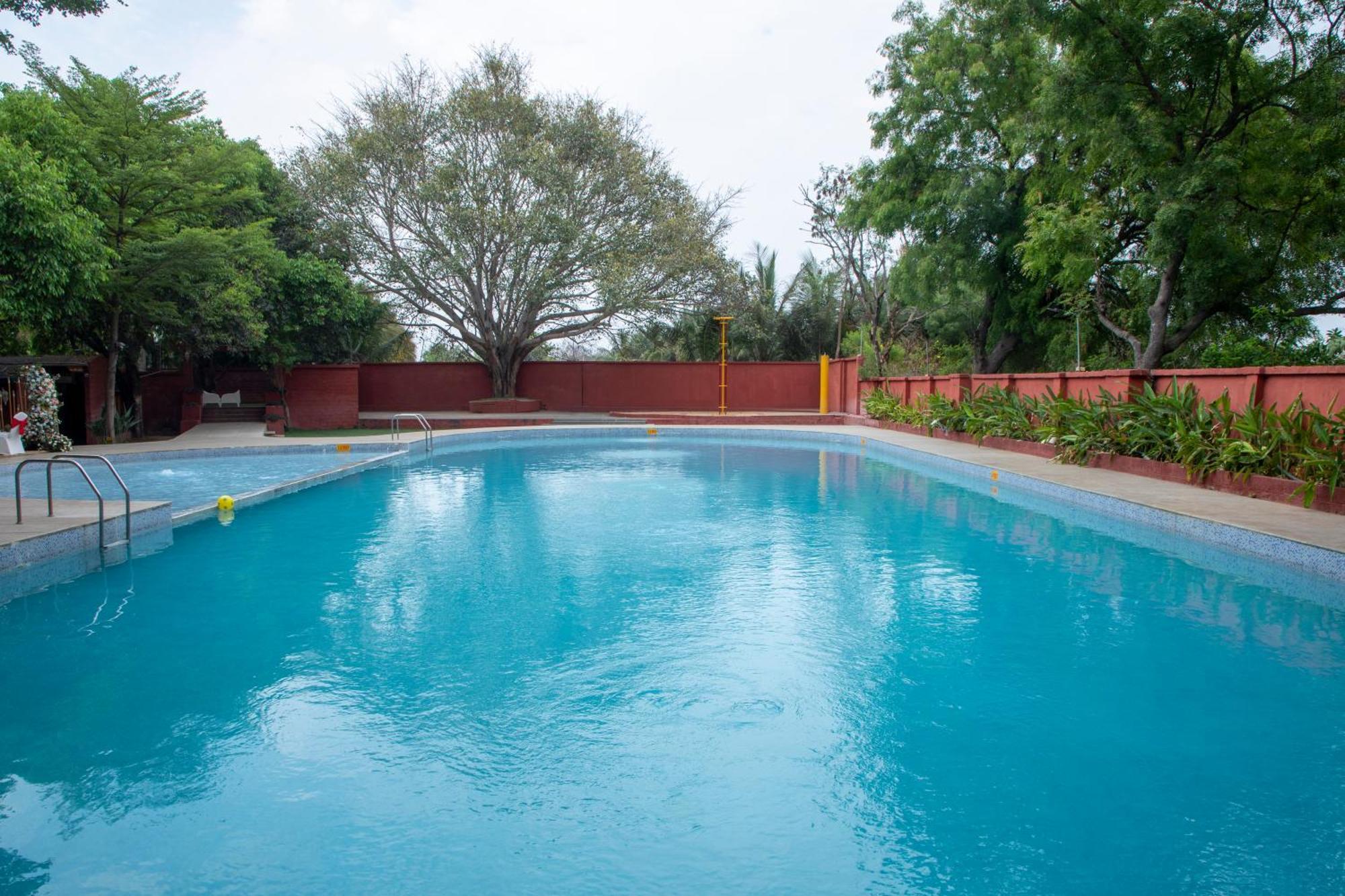 Resort The Greenfields And Convention 3*