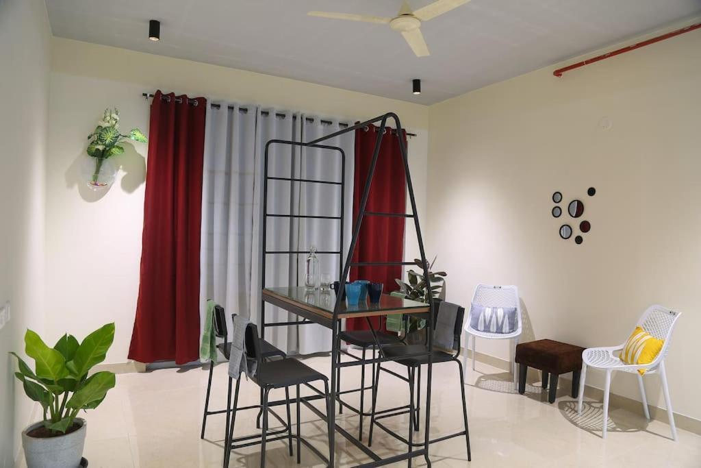 Casa Nova 1 Bedroom & Shared Kitchen-gachibowli Hyderabad