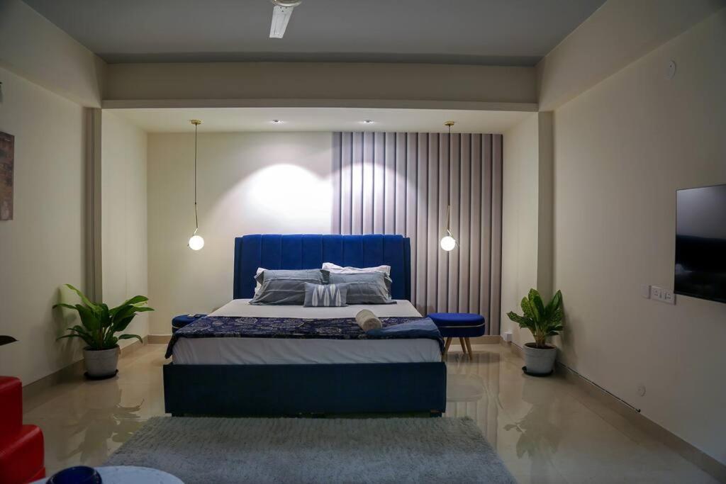 Apartment Casa Nova 1 Bedroom & Shared Kitchen-gachibowli Hyderabad