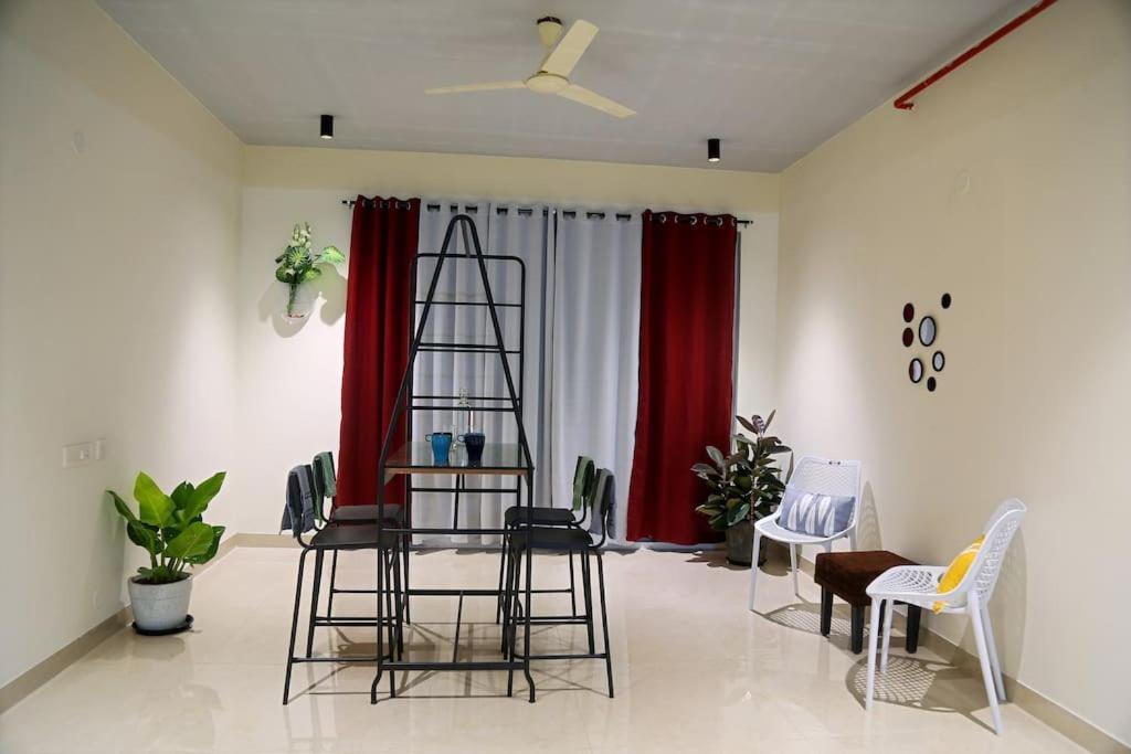 Casa Nova 1 Bedroom & Shared Kitchen-gachibowli * Hyderabad
