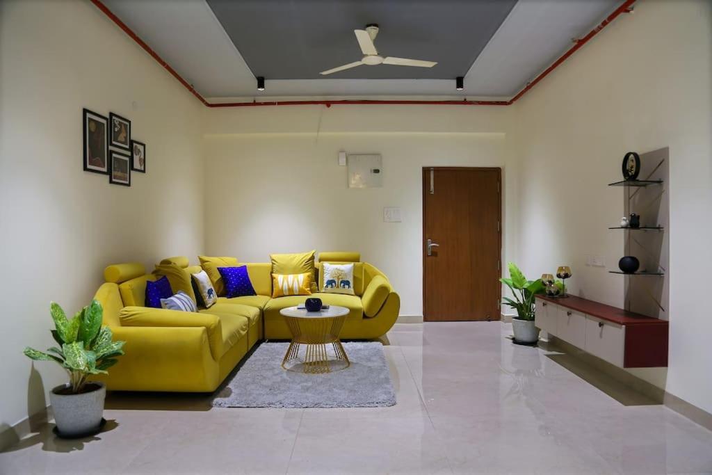 Casa Nova 1 Bedroom & Shared Kitchen-gachibowli Apartment