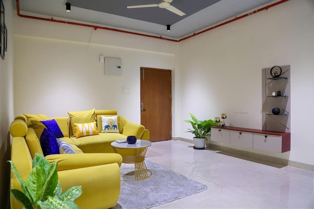 Apartment Casa Nova 1 Bedroom & Shared Kitchen-gachibowli
