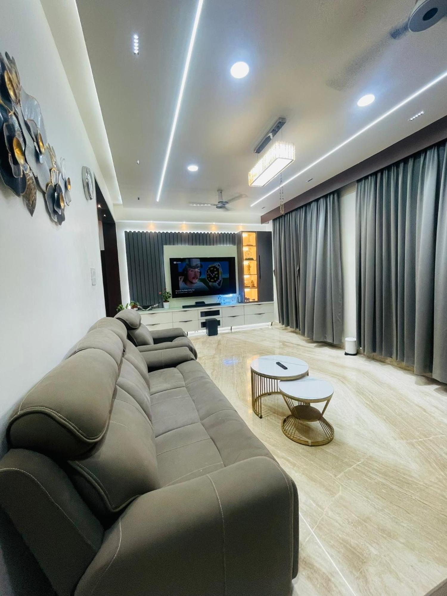 Luxurious Garden View Duplex In Villa