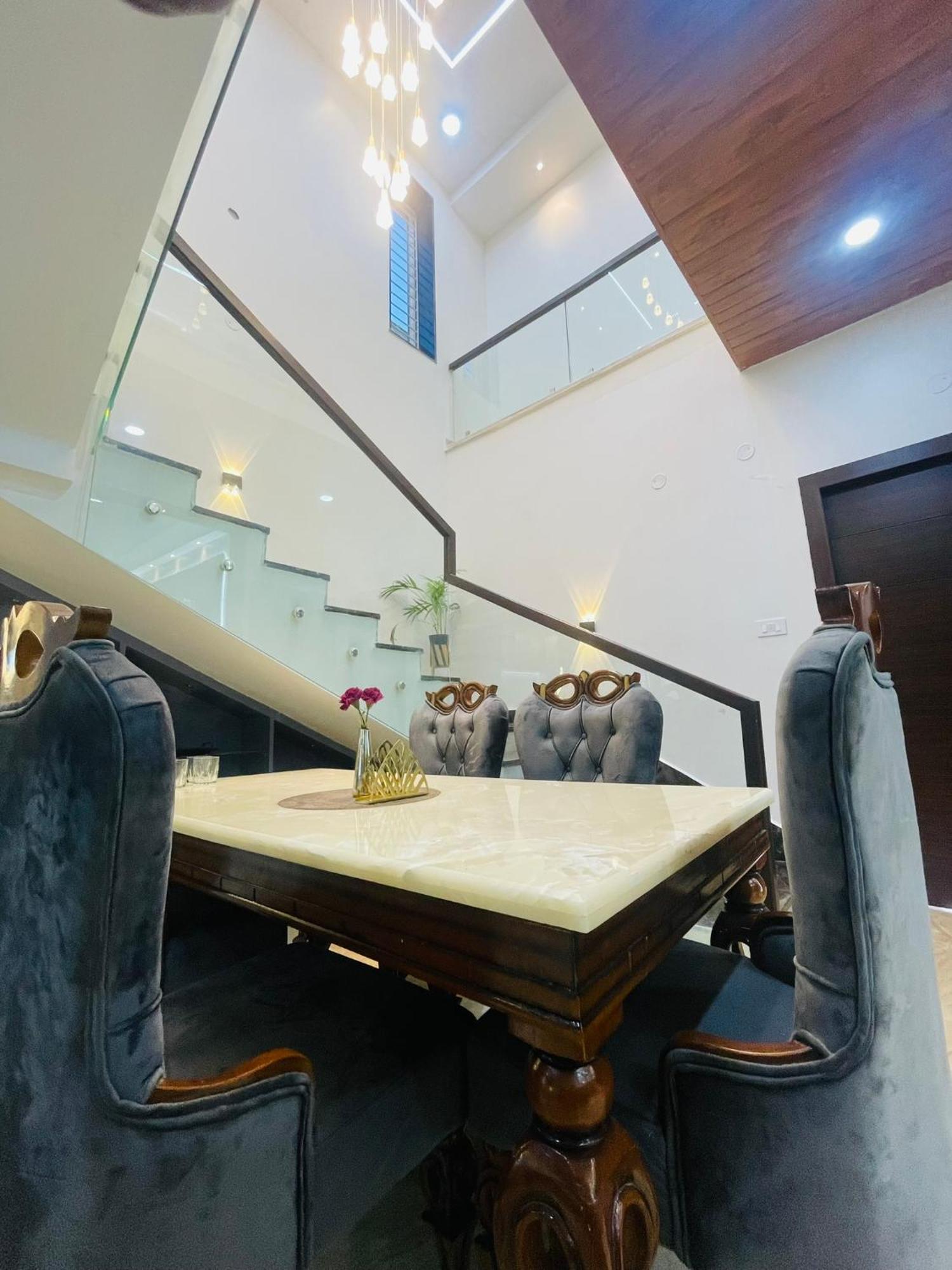 Luxurious Garden View Duplex In Villa Hyderabad