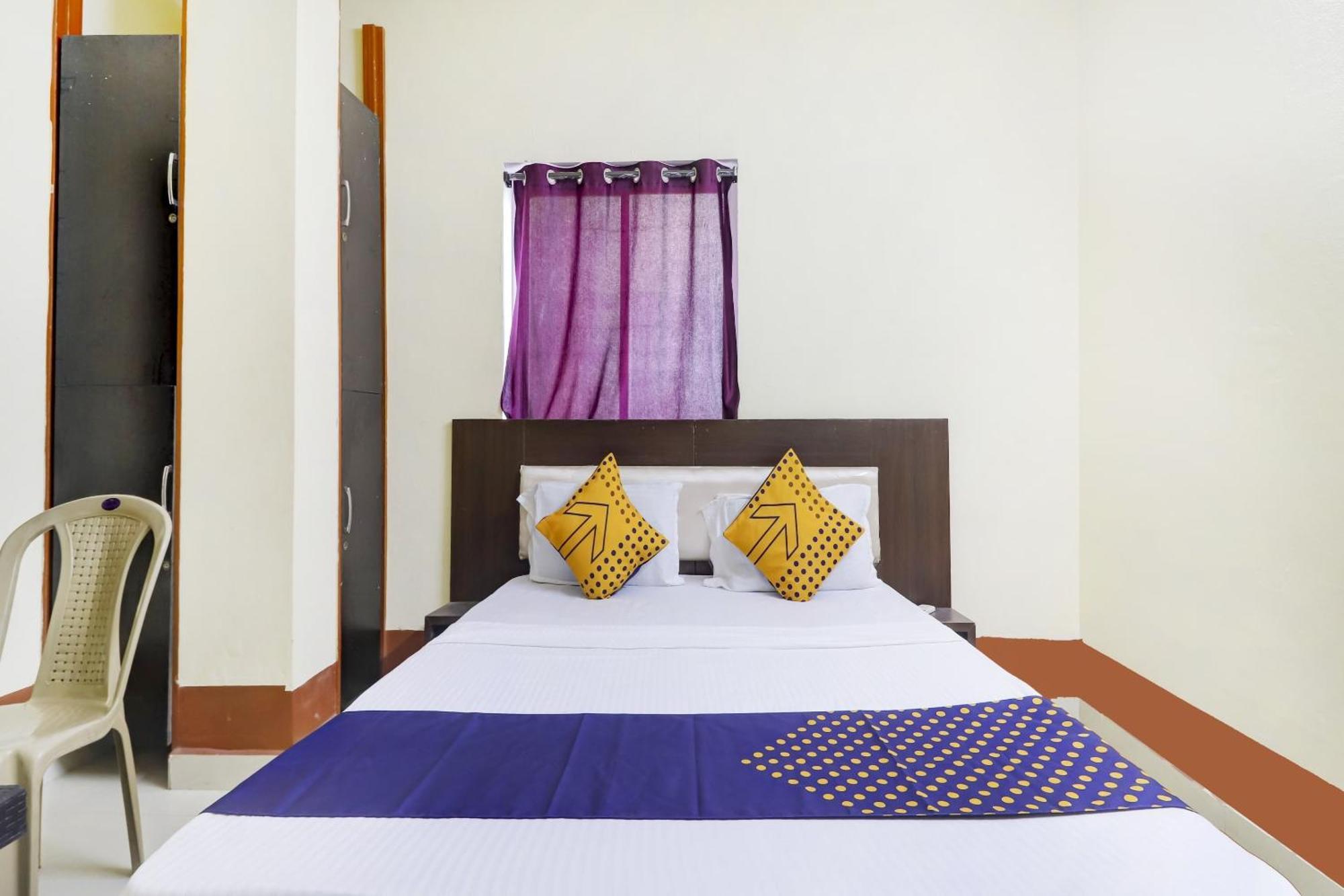 Hotel O Srinidhi Near Bharat Nagar Metro Station 2*