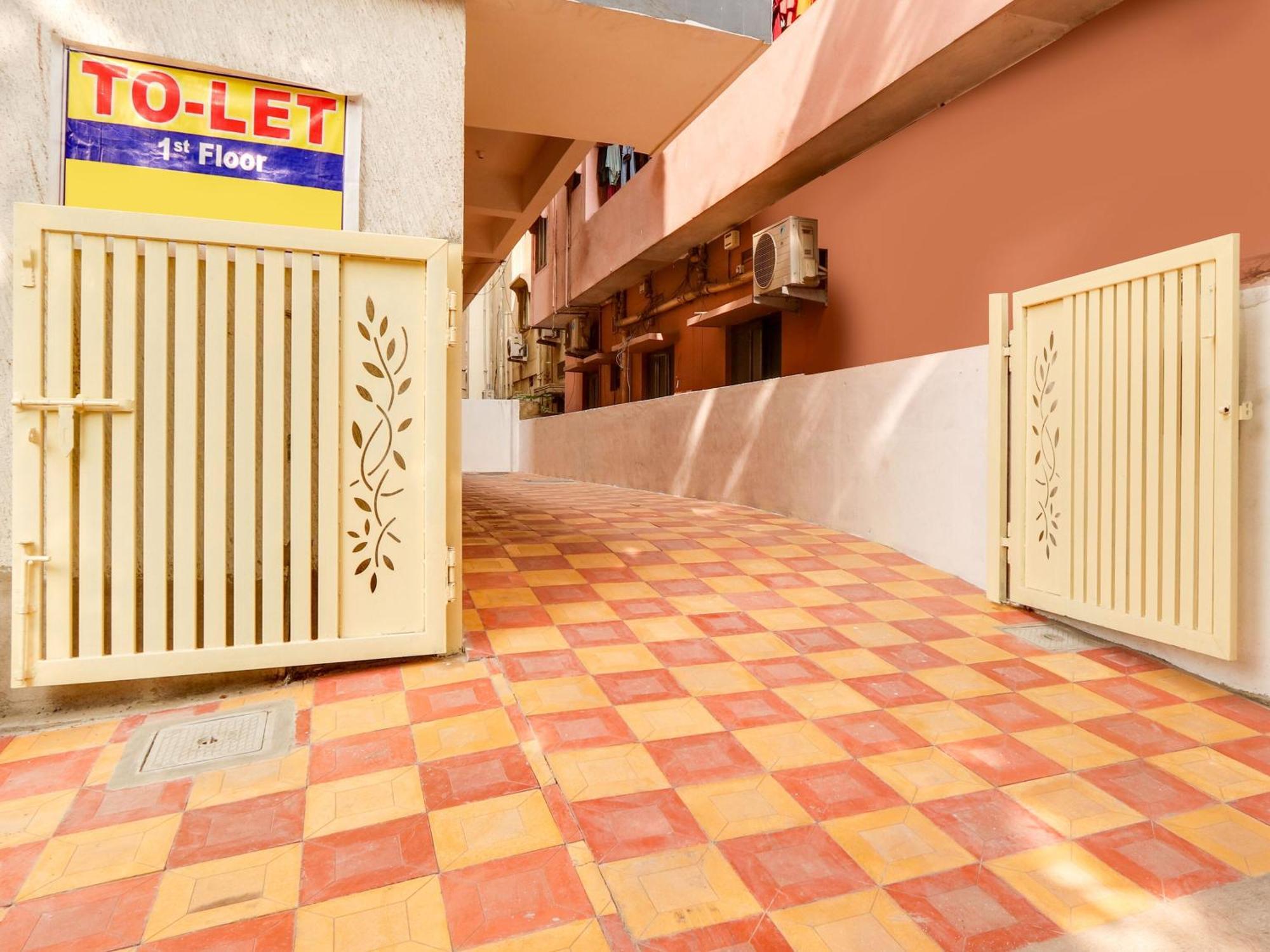 Super Collection O Hills Hotel