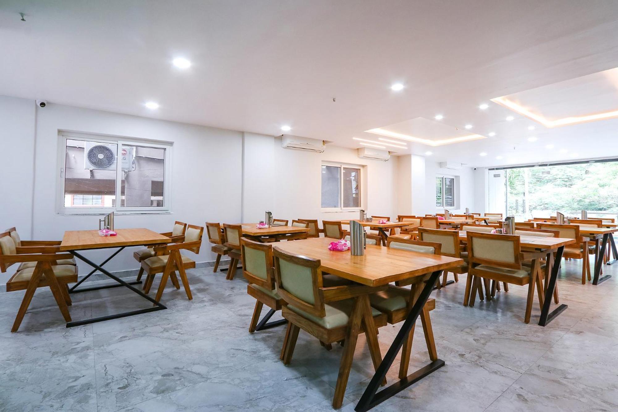 Fabhotel Rk Residency - Nr Sr Nagar Metro Station, Ameerpet Hotel