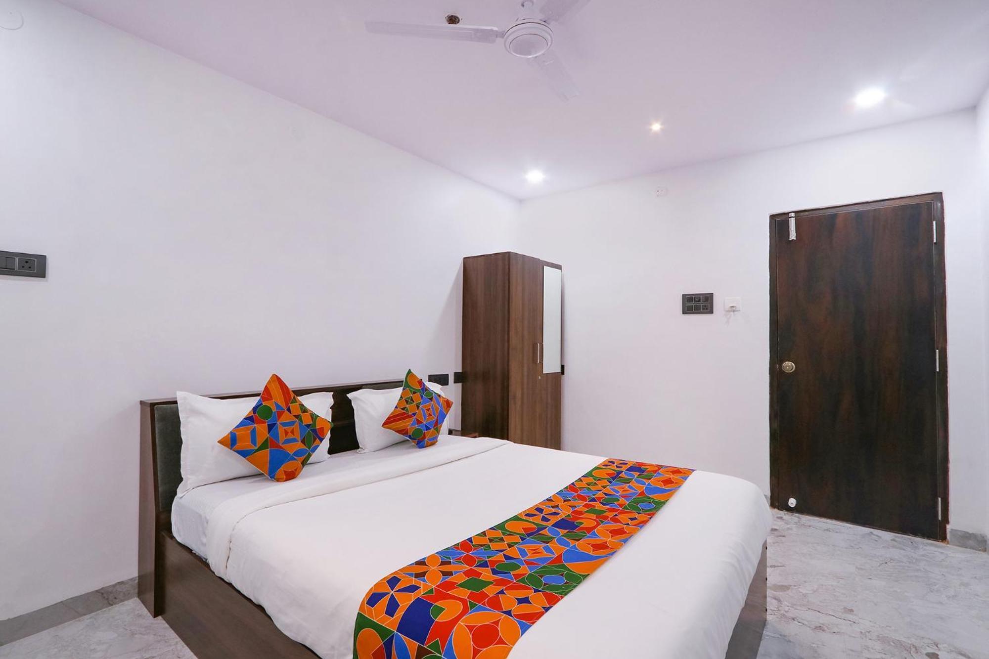 Hotel Fabhotel Rk Residency - Nr Sr Nagar Metro Station, Ameerpet Hyderabad