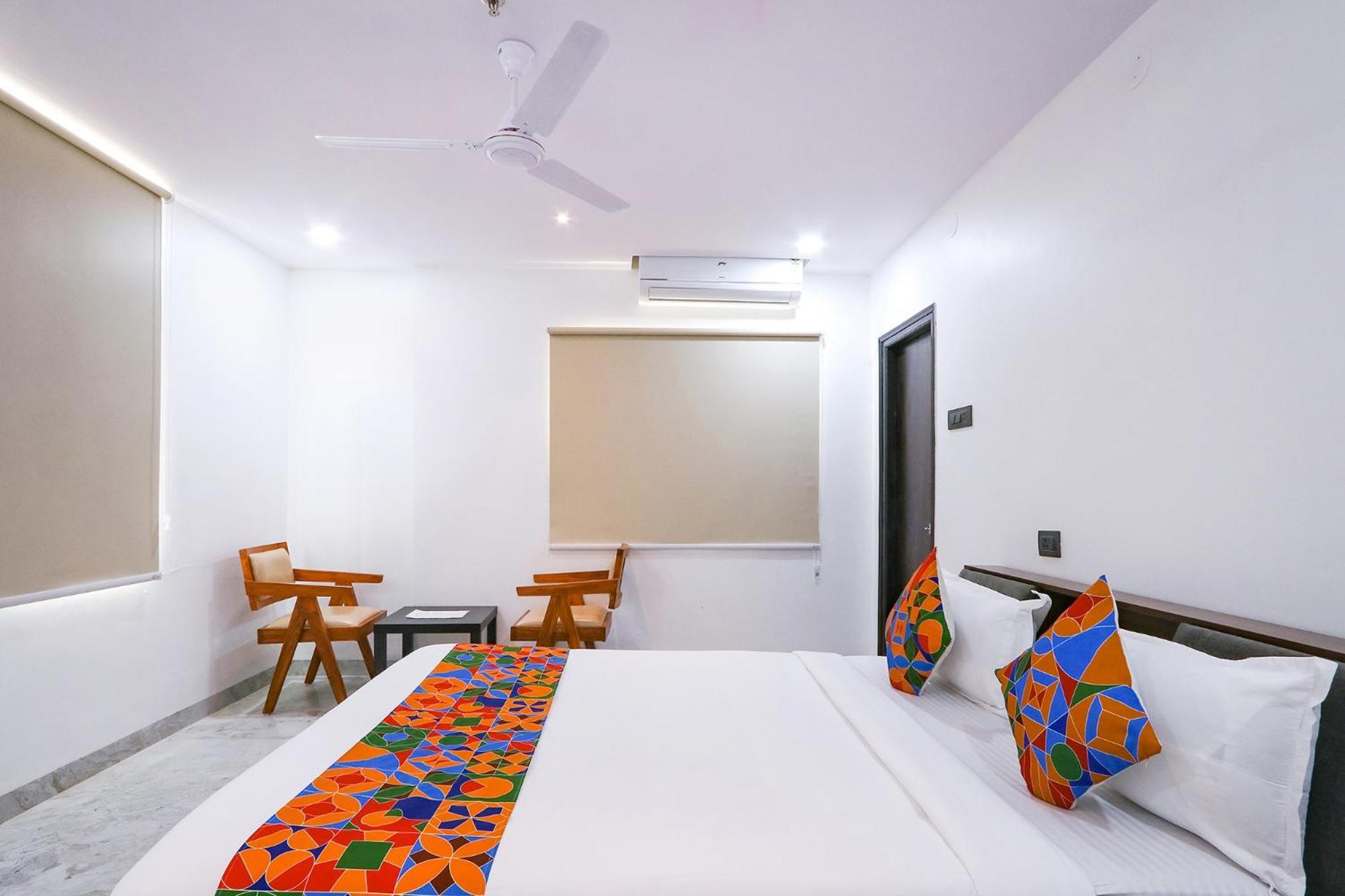 Hotel Fabhotel Rk Residency - Nr Sr Nagar Metro Station, Ameerpet 2*