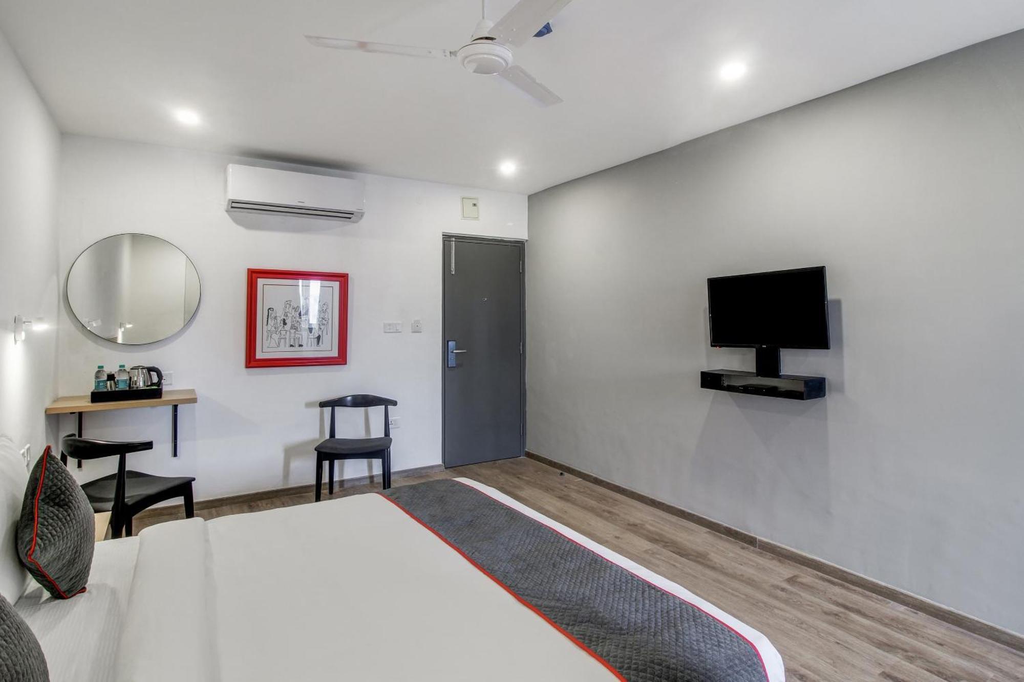 Hotel Super Townhouse Rcc Majestic 397 Lb Nagar