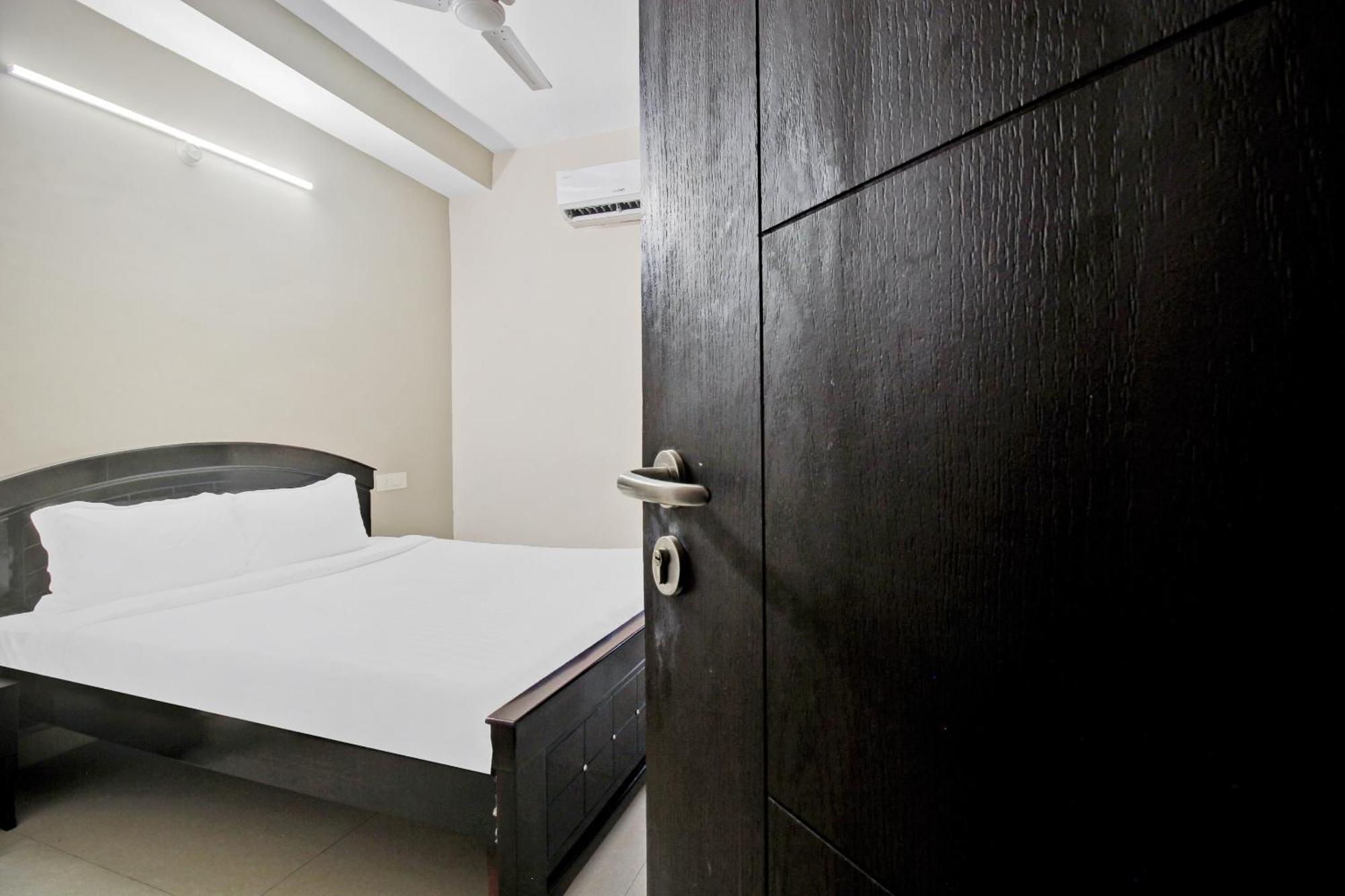 O Hillside Dlf Gachibowli Near Shilparamam Hotel 4*
