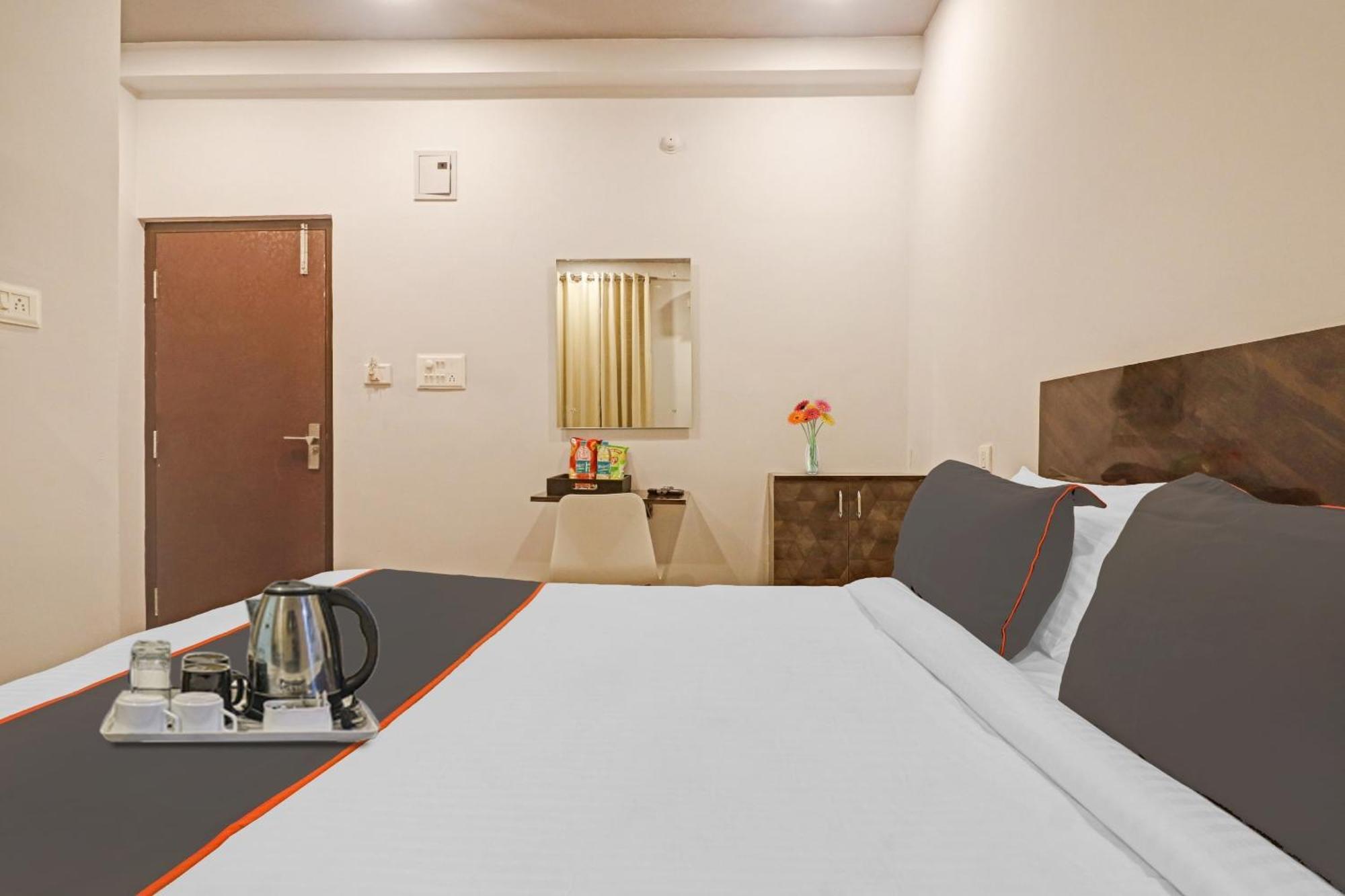 Super Townhouse Rcc Pristine Hotel Hyderabad