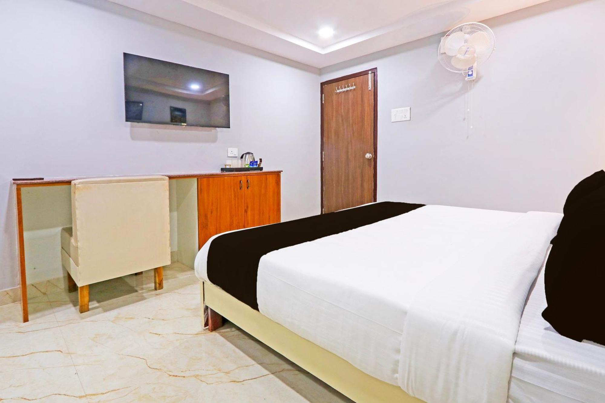 Super Townhouse Qualia Elite S R Nagar Hyderabad