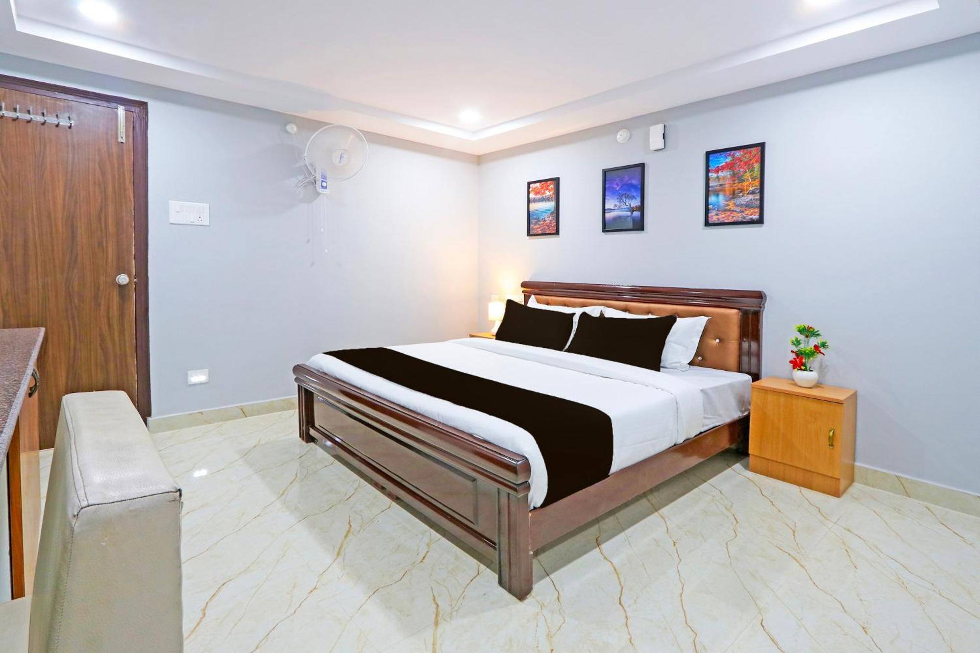 Super Townhouse Qualia Elite S R Nagar Hotel Hyderabad