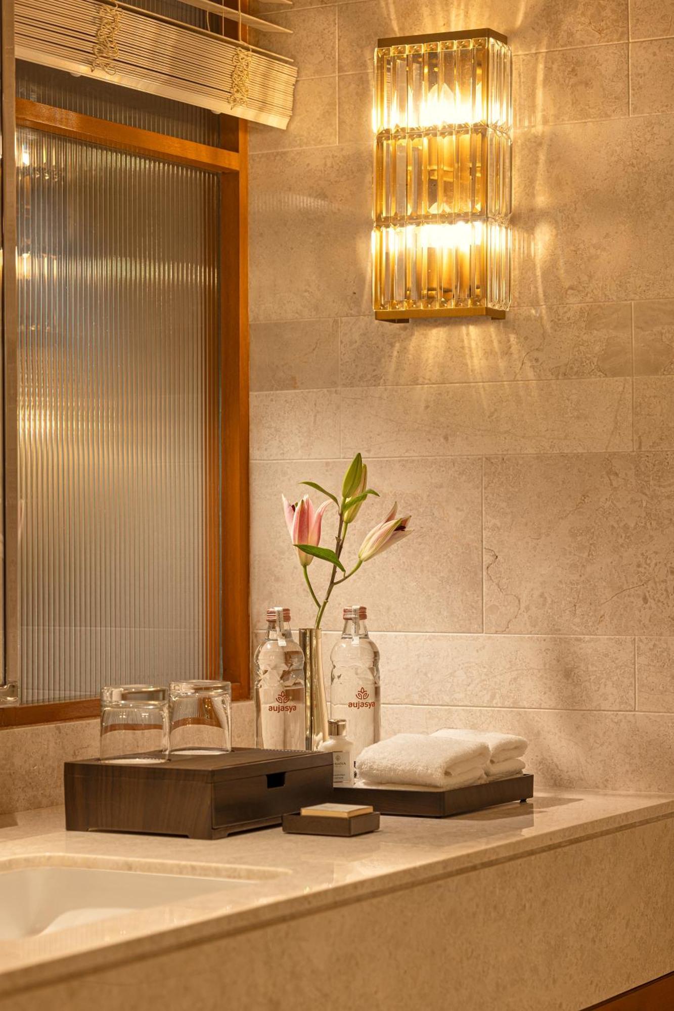 The Leela Banjara Hills 5*