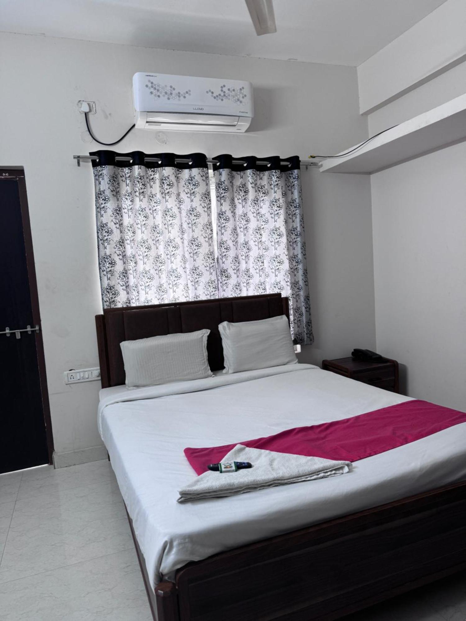 Happy Living Hotel