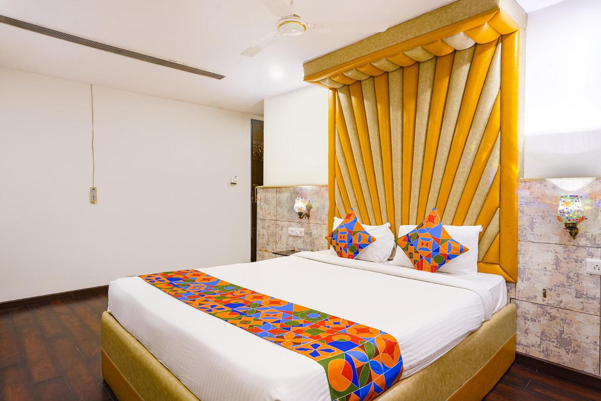Fabhotel Wr Grand - Nr Renova Hospital, Banjara Hills Hotel