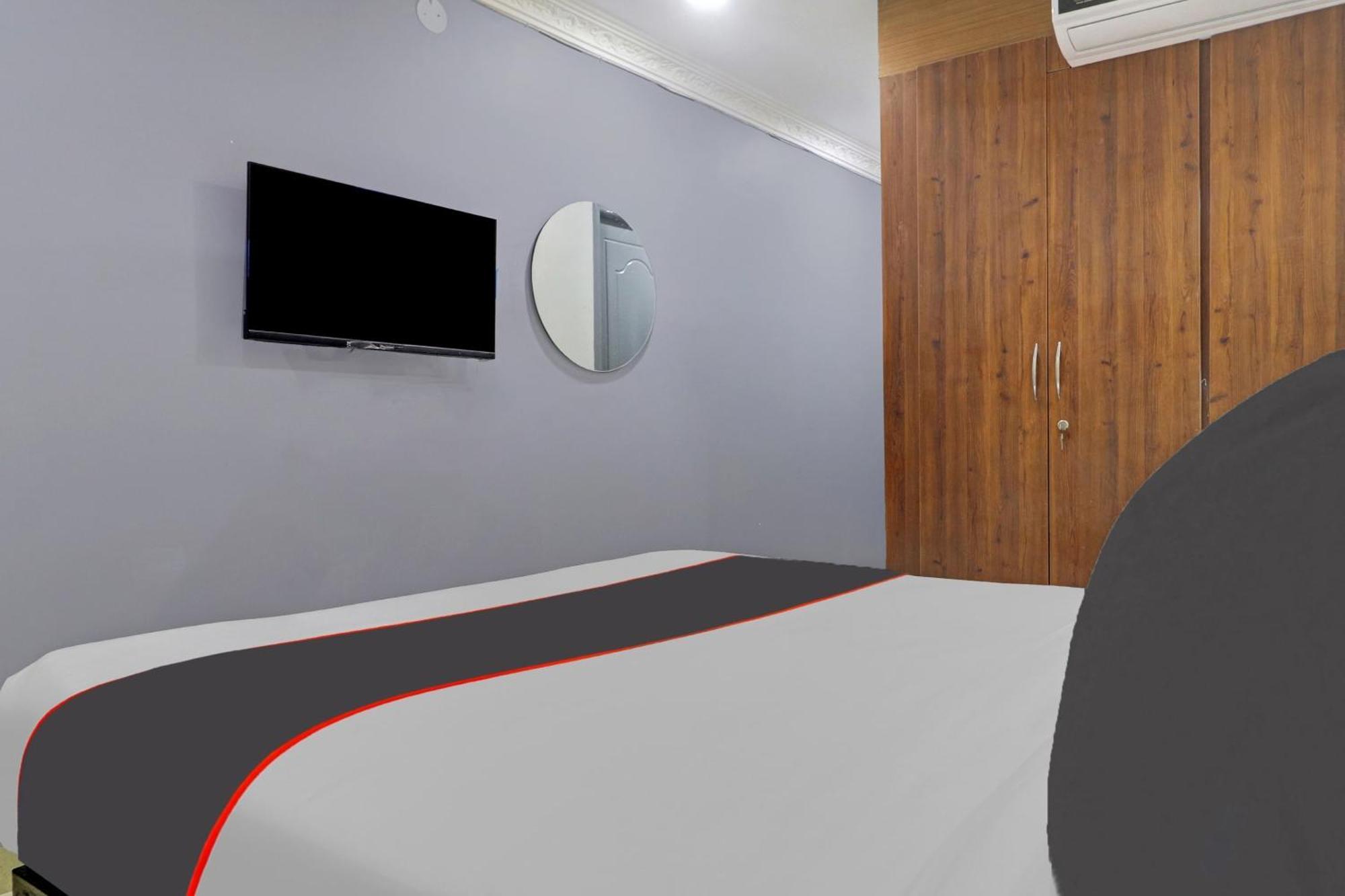Hotel Super Collection O Sahasra Nearkondapur 4*