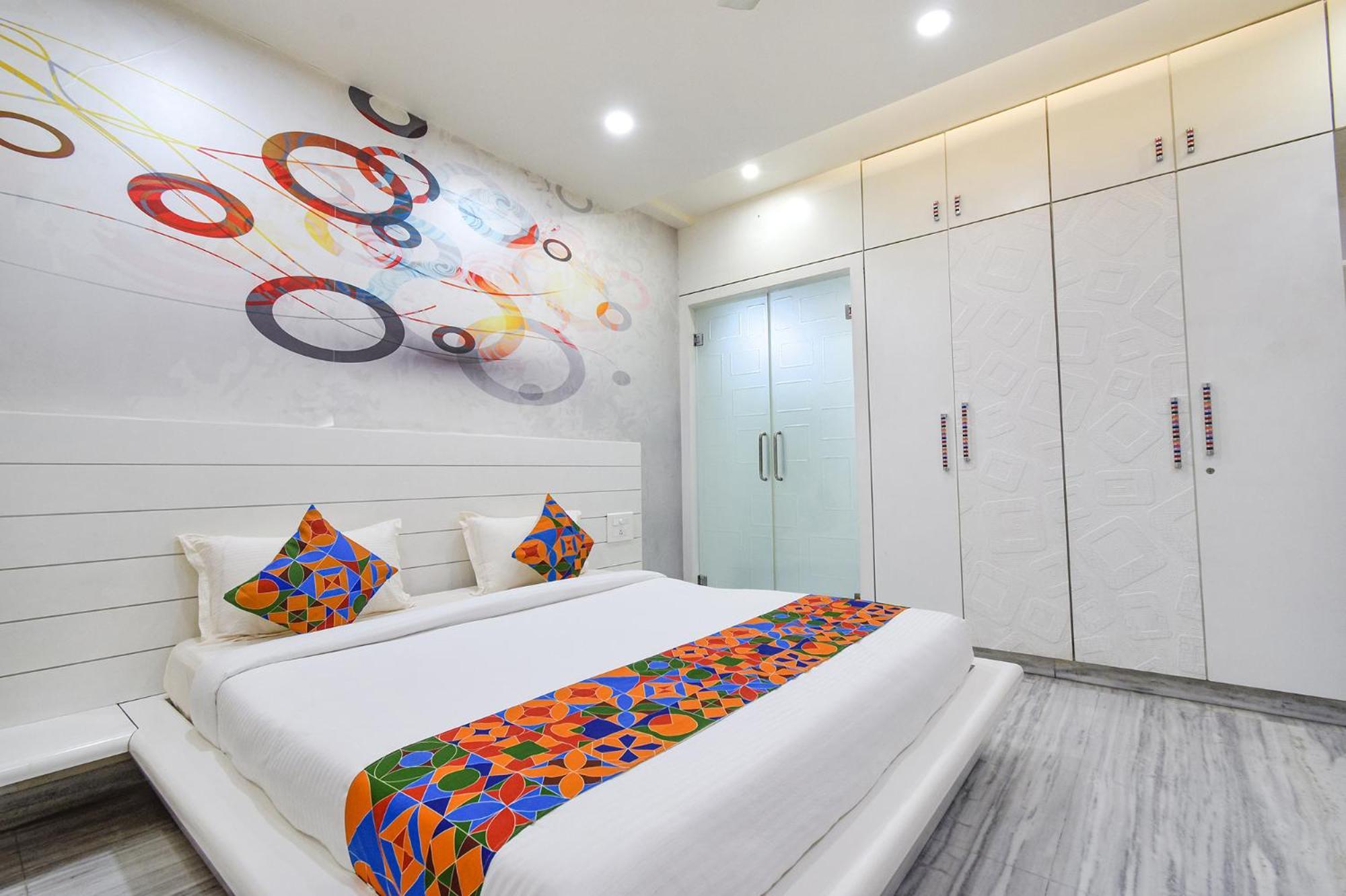 Hotel Fabhotel De Alphabet Ii - Nr Ameerpet Metro Station *
