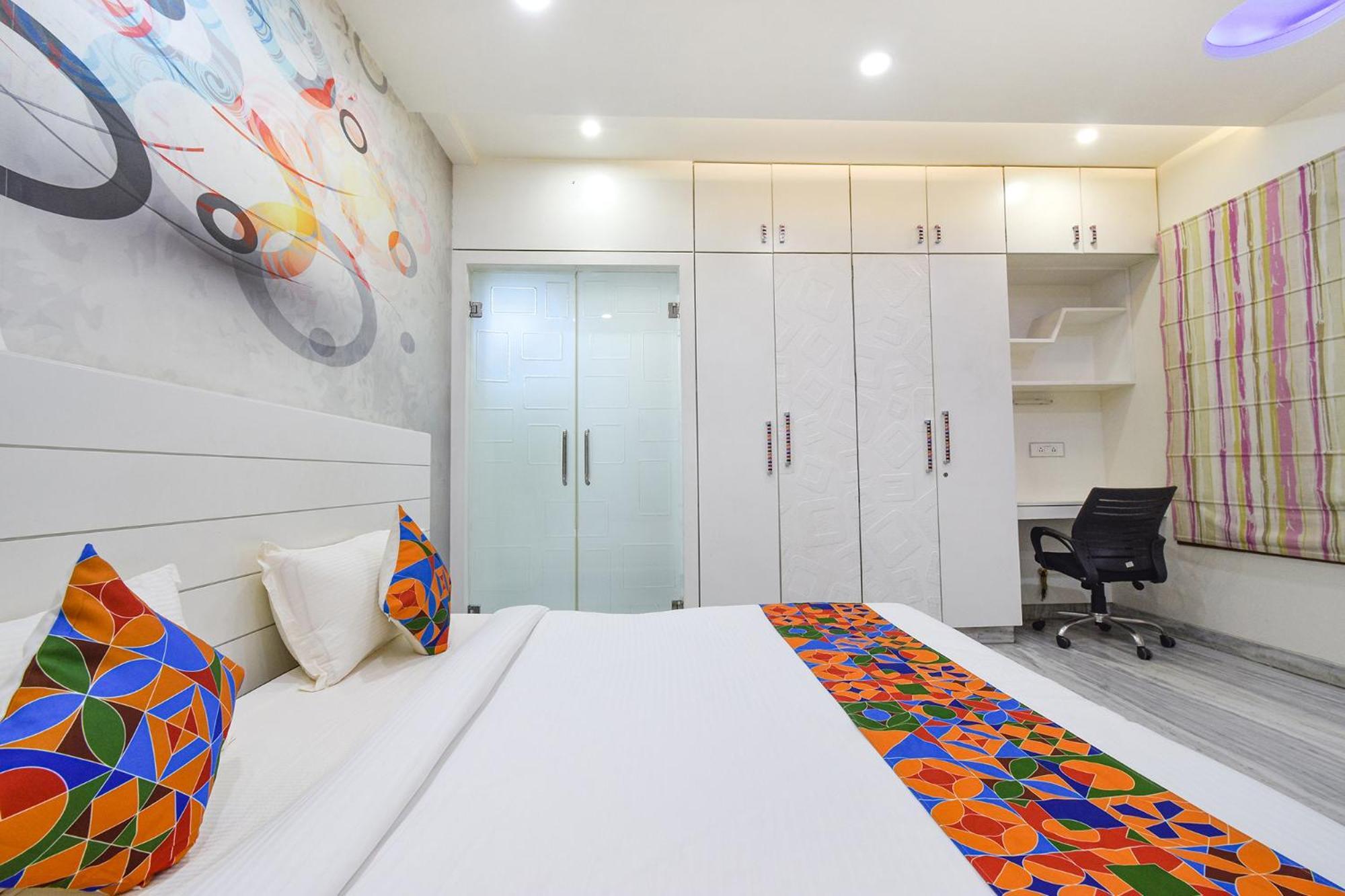 Fabhotel De Alphabet Ii - Nr Ameerpet Metro Station