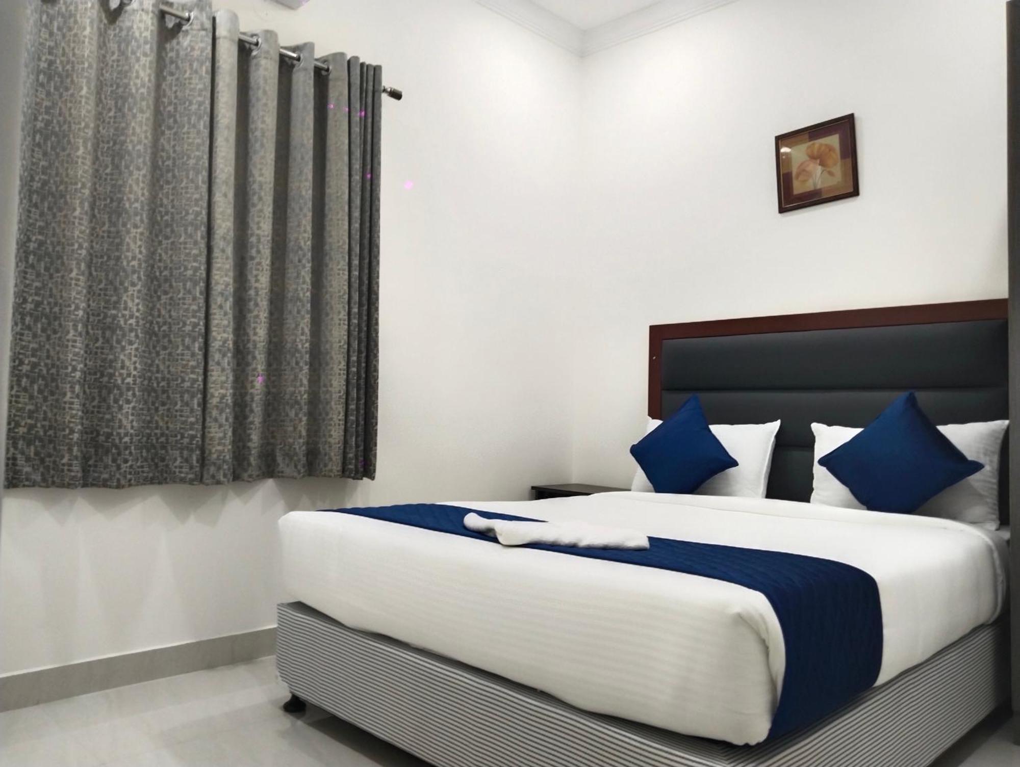 Retreat Service Apartment